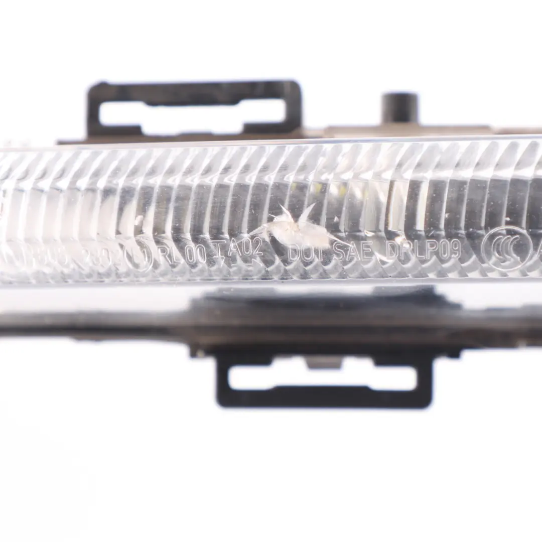 Mercedes W204 W212 Luz de conducción diurna Faro antiniebla A2049068900