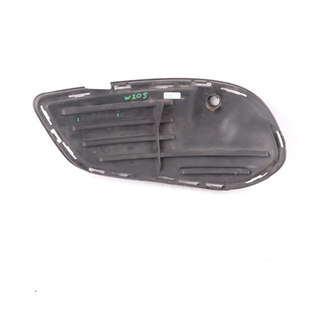 Mercedes W205 Parachoques delantero derecho Tapa inferior AMG A2058854123