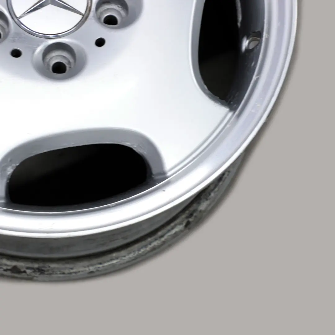 Llanta De aleacion plateada Mercedes W202 W208 C208 16" ET:37 7J A2084010102