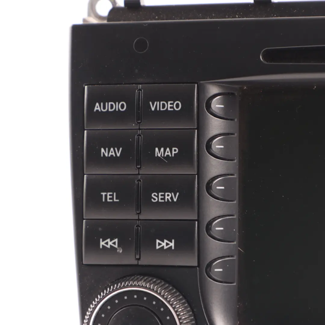 Mercedes CLK W209 Radio CD Player COMAND Navigation Head Unit A2098203889