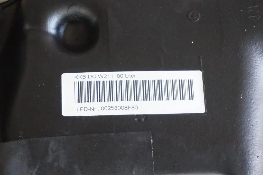 Mercedes Benz E Class W211 Petrol Complete Fuel Tank 80L A2114702402