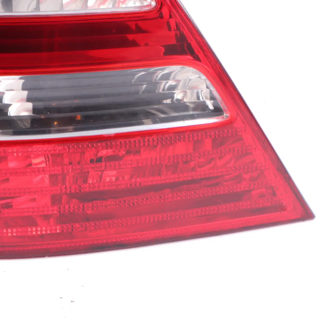 Mercedes W211 Tylna Lampa Lewe światło Tylne Avantgarde A2118200564