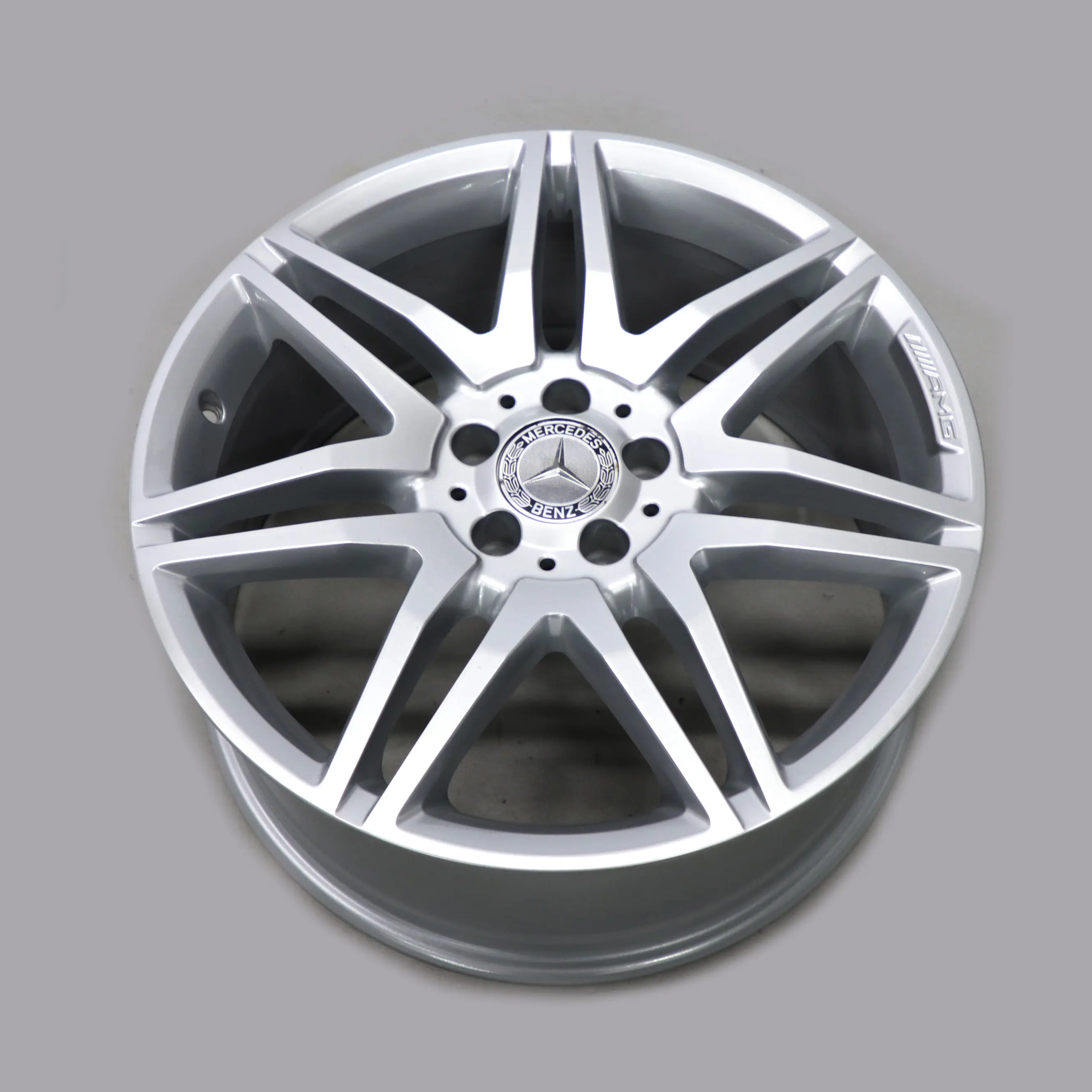 Mercedes-Benz W207 C207 Alliage AluMinium Jante 19" AMG Rayons A2124011900