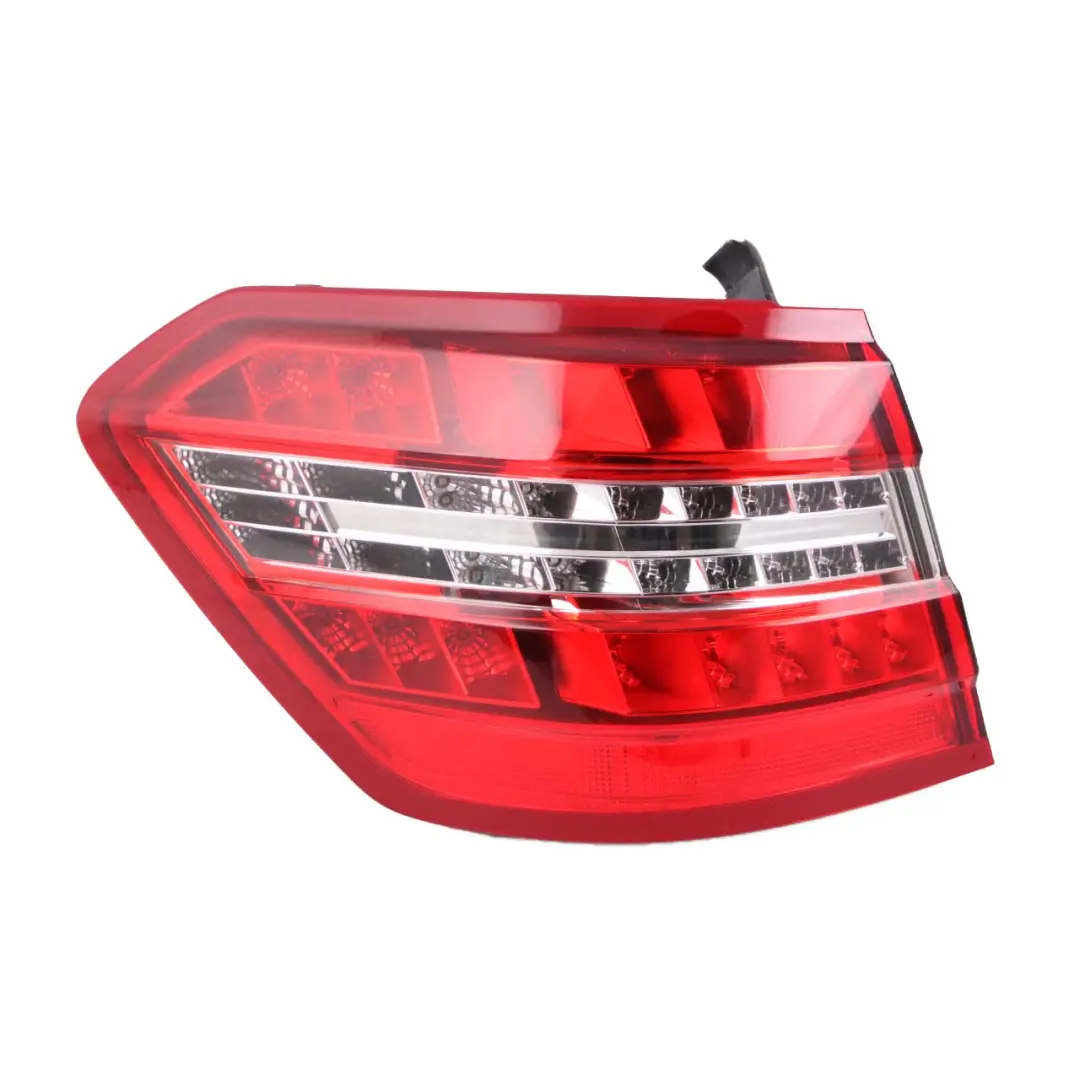 Mercedes S212 Touring Lampa Tylna Lewa Panelu Bocznego A2128203964