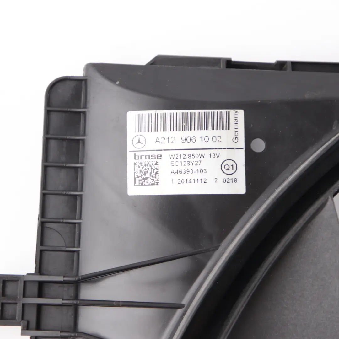 Mercedes W204 W212 Radiatore Motore Raffreddamento Fan Shroud 850W A2129061002