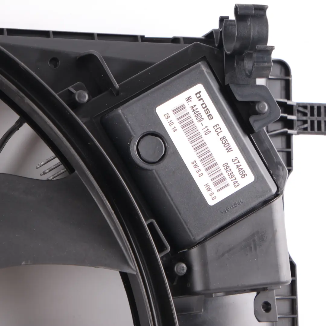 Mercedes W204 W212 Radiatore Motore Raffreddamento Fan Shroud 850W A2129061002