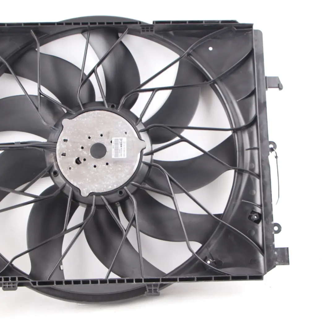 Mercedes W204 W212 Radiatore Motore Raffreddamento Fan Shroud 850W A2129061002
