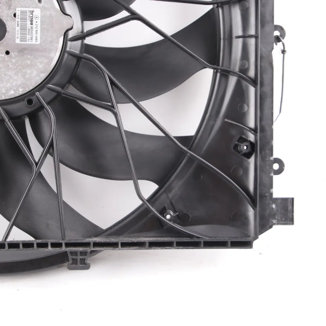 Mercedes W204 W212 Radiatore Motore Raffreddamento Fan Shroud 850W A2129061002