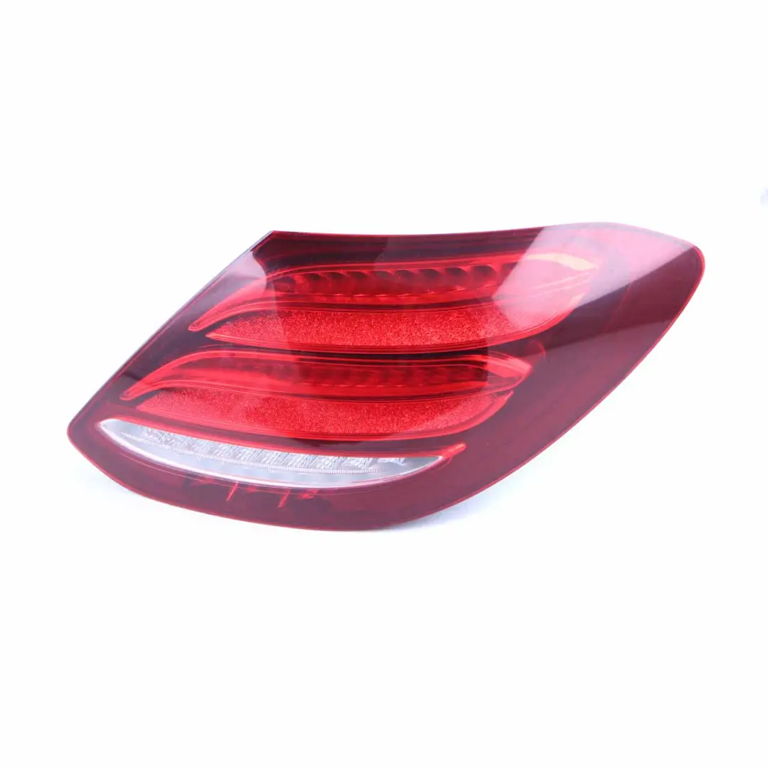 Rear Lamp Mercedes W213 Saloon Right O/S Tail Light Side Panel A2139068000