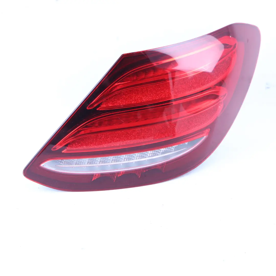 Rear Lamp Mercedes W213 Saloon Right O/S Tail Light Side Panel A2139068000