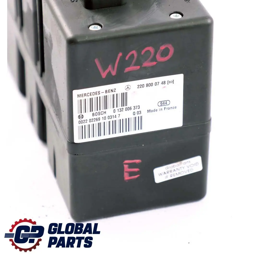 Mercedes-Benz CL S Class C215 W220 Central Locking Door Vacuum Pump A2208000748