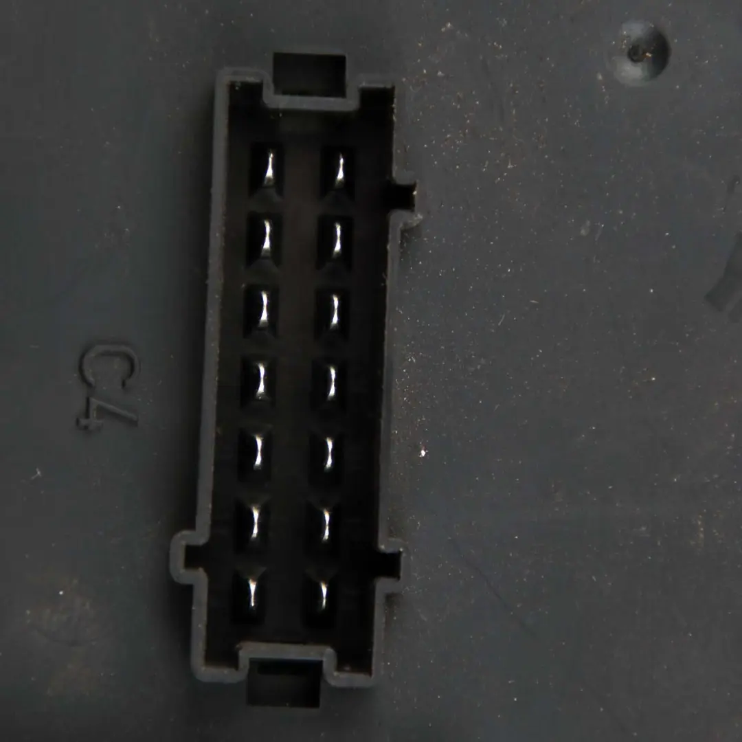 Mercedes-Benz S-Class W221 Front Fuse Box Control Unit Module SAM A2219007202