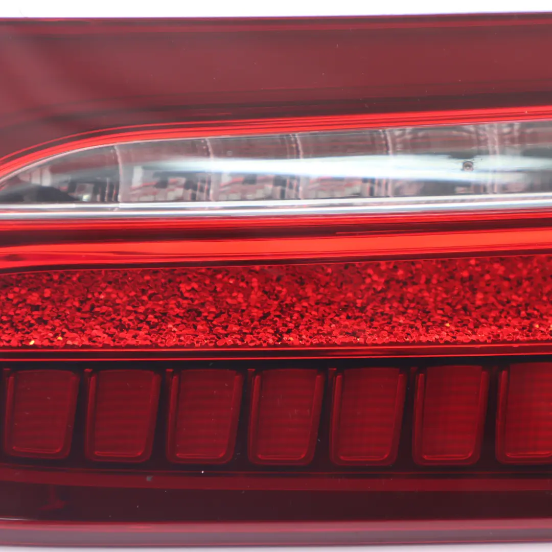 Mercedes C238 Lampa W Klapę Prawy Tył Prawa Tylna LED A2389067401