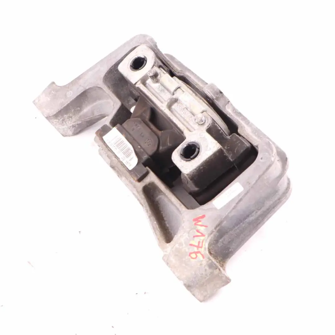 Mercedes W176 W246 Support moteur droit A2462401717