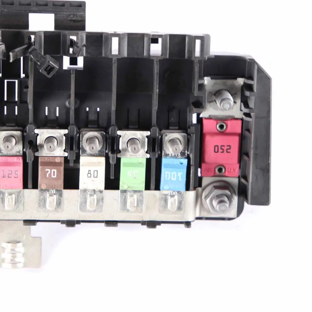 Prefuse Box Mercedes W176 OM607 Fuse Relay Control Unit A2465401850