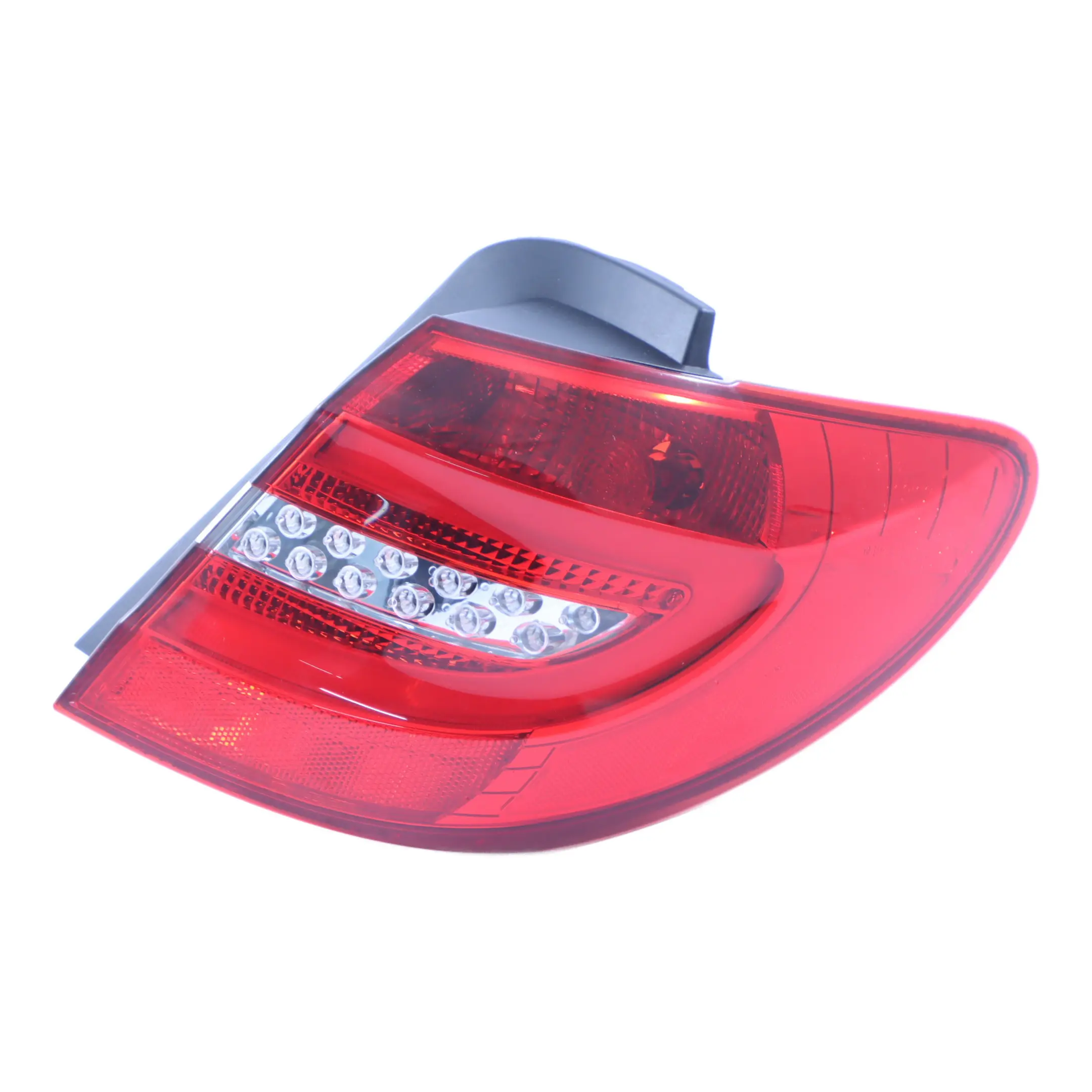 Mercedes W246 Lampa Prawy Tył Prawa Tylna LED A2468200664