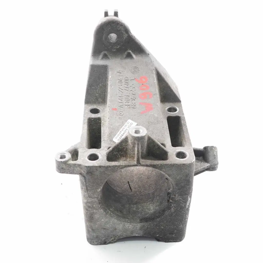 Mercedes Sprinter W906 OM646 Support moteur gauche Support A6462230404