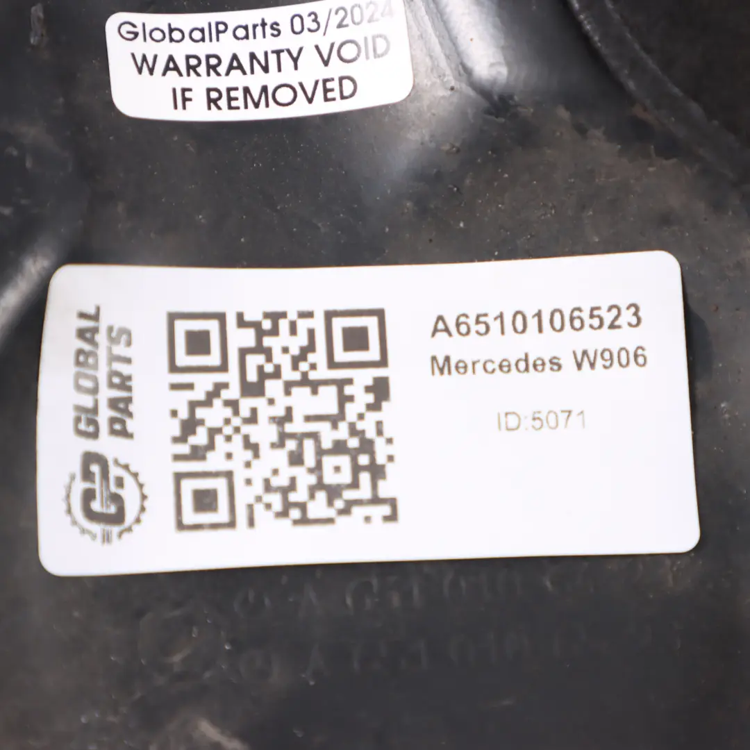 Mercedes W906 Diesel OM651 Osłona Pokrywa Silnika A6510106523