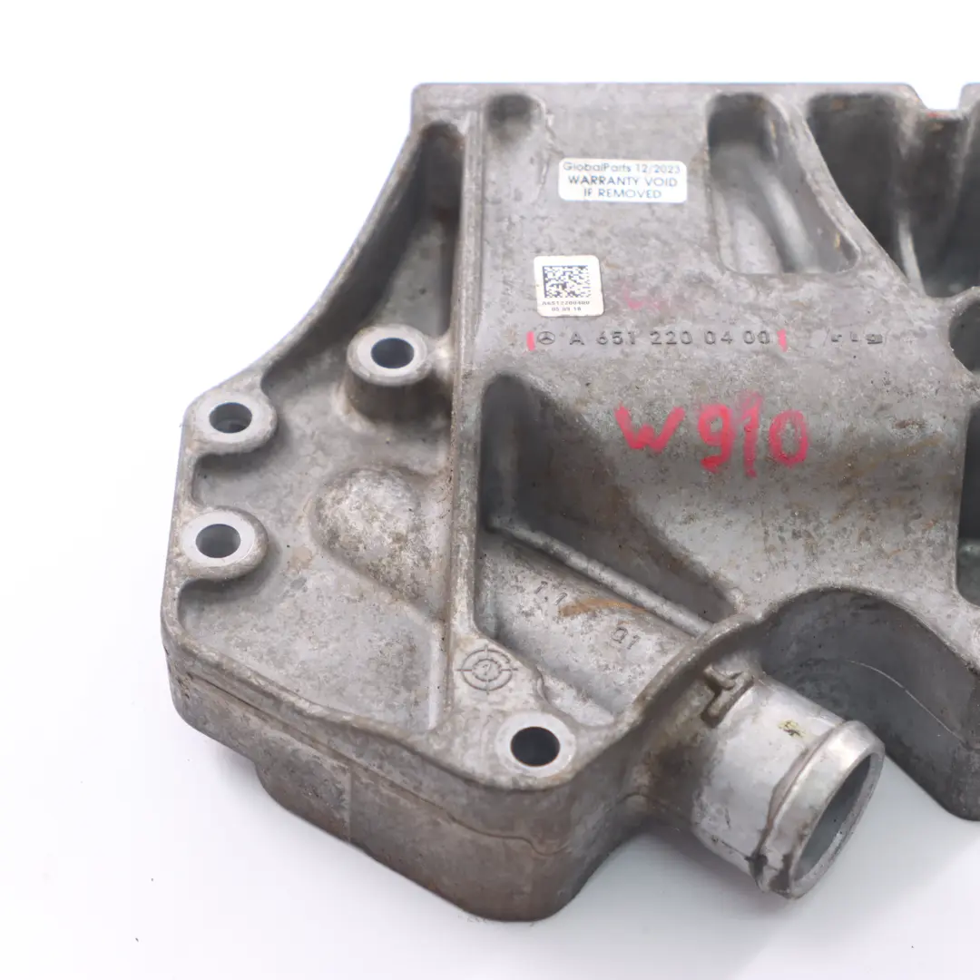 Mercedes W910 OM651 Support de passage du liquide refroidissement porte moteur 