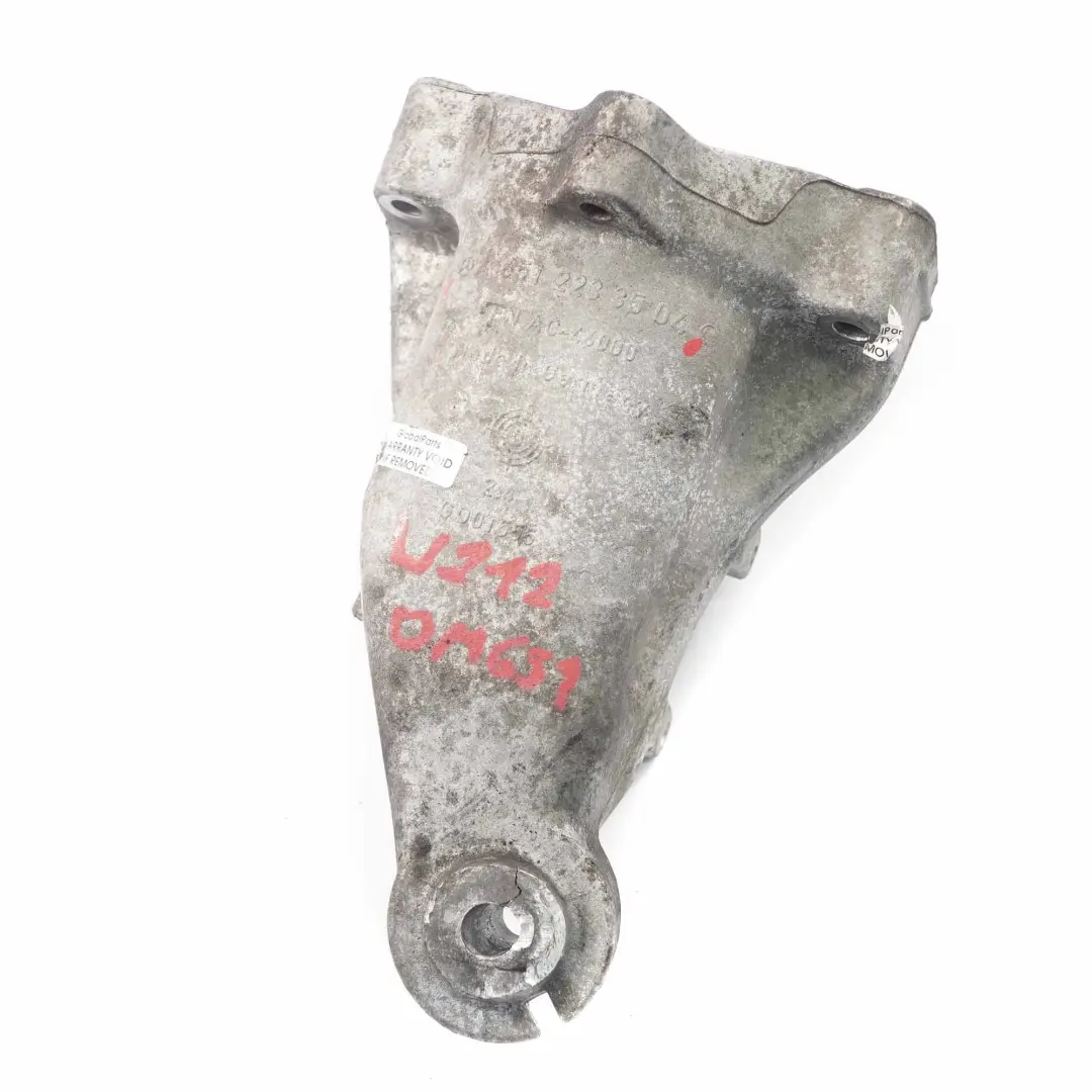 Mercedes W204 W212 OM651 Palier de Support Droit A6512233504