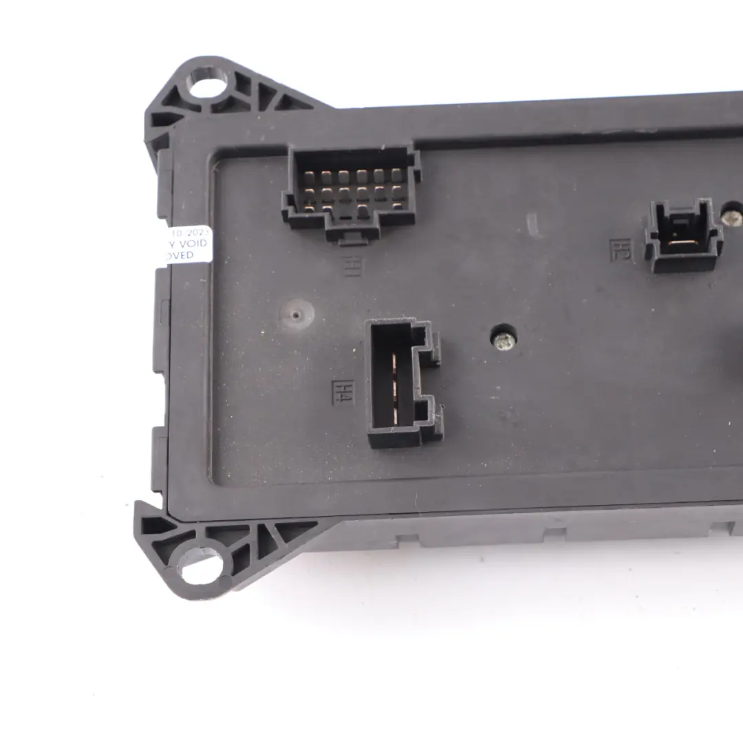 Mercedes W906 Volkswagen Crafter 1 Fuse Box Relay Module Unit A9065450201
