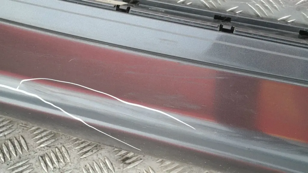 BMW 1 E87 Bas de Porte Couverture Seuil a Gauche Mousseux Graphite Metallisee