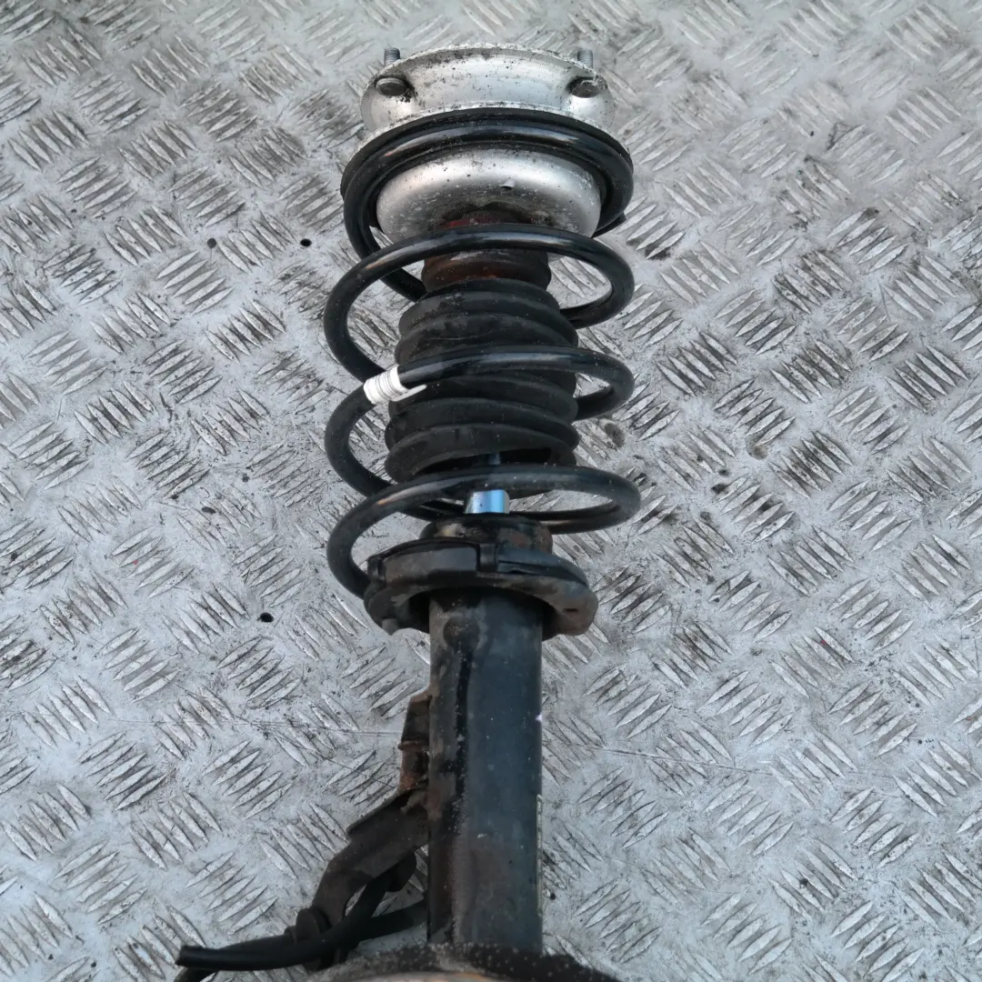 BMW E81 118D N47 Delantero Derecho Muelle Strut Freno Suspension Pata Buje Eje