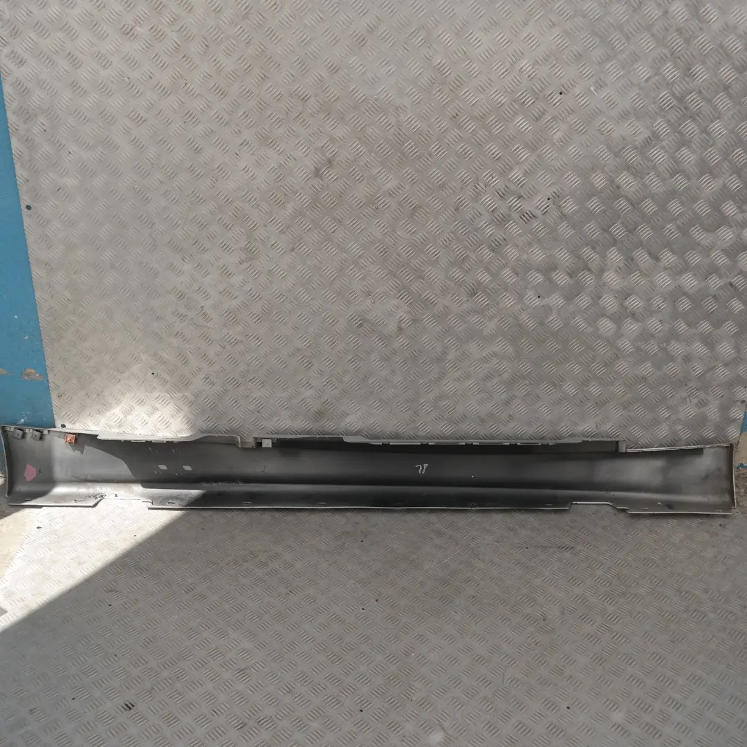 BMW 1 19 E87 Bas de Porte Couverture Seuil a Gauche Argent Titane Sliber