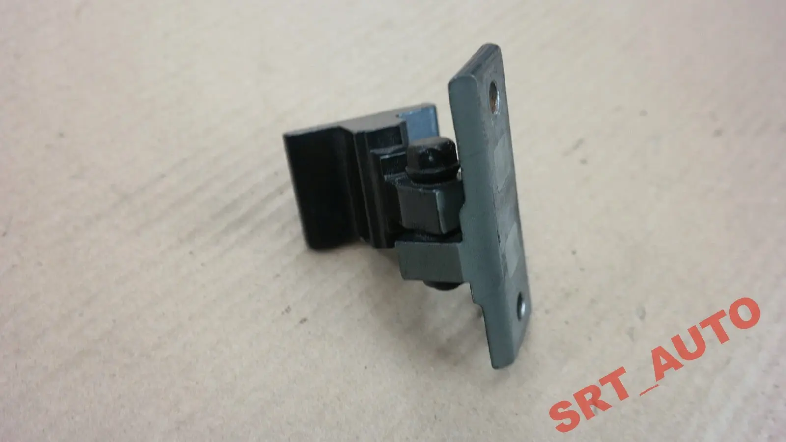 BMW 5 Series E60 E61 Rear Right O/S Door Upper Hinge Black 7068088