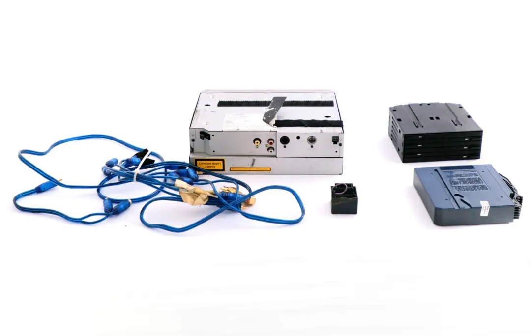 *Original Alpine DHA-S680P 6 Disc DVD Audio Video CD Wechsler Kit