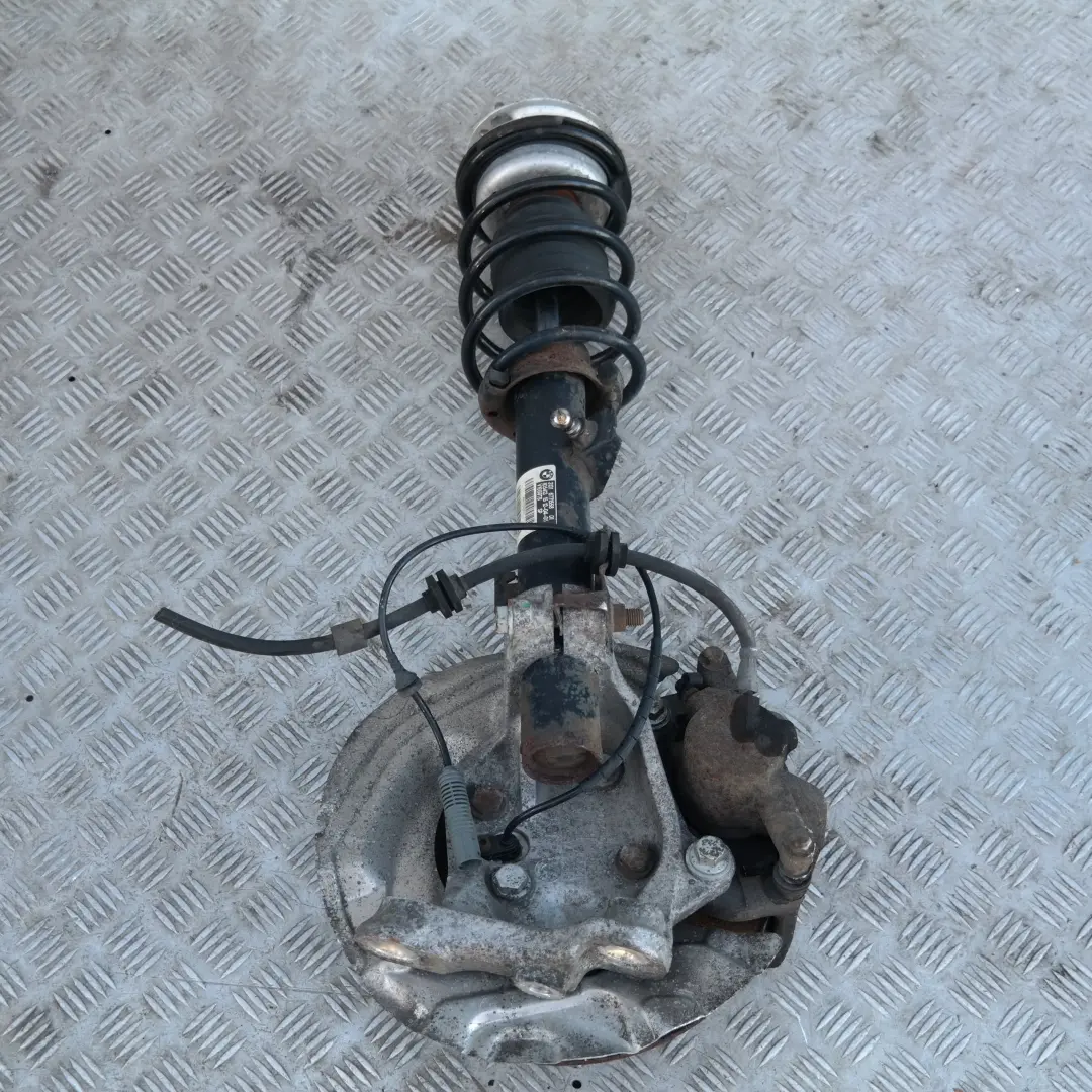 BMW E87 116i N45 Delantero Derecho Muelle Strut Freno Suspension Pierna Hub