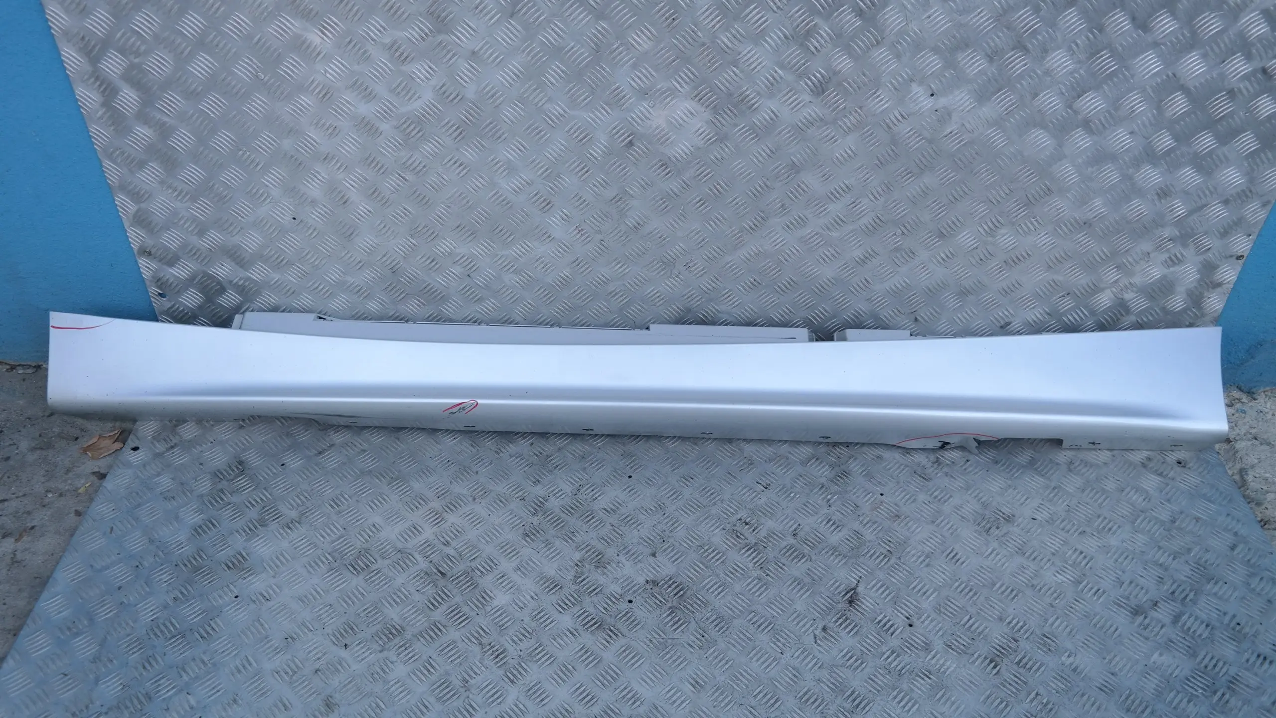 BMW E87 Sill strip side skirt left Titansilber Metallic Silver 354