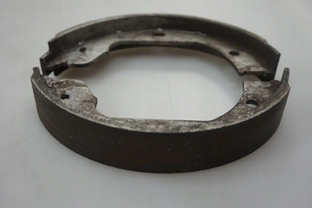 BMW 5 6 7 X3 Series E60 E60N LCI M5 E63 E64 M6 E65 E66 Brake Shoe Asbestos-free