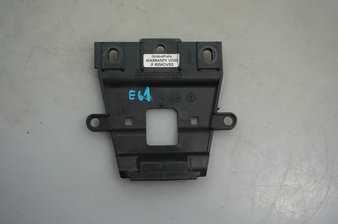 BMW 5 Series E61 E61N Retainer Loading Floor Lockable 51477075913 7075913