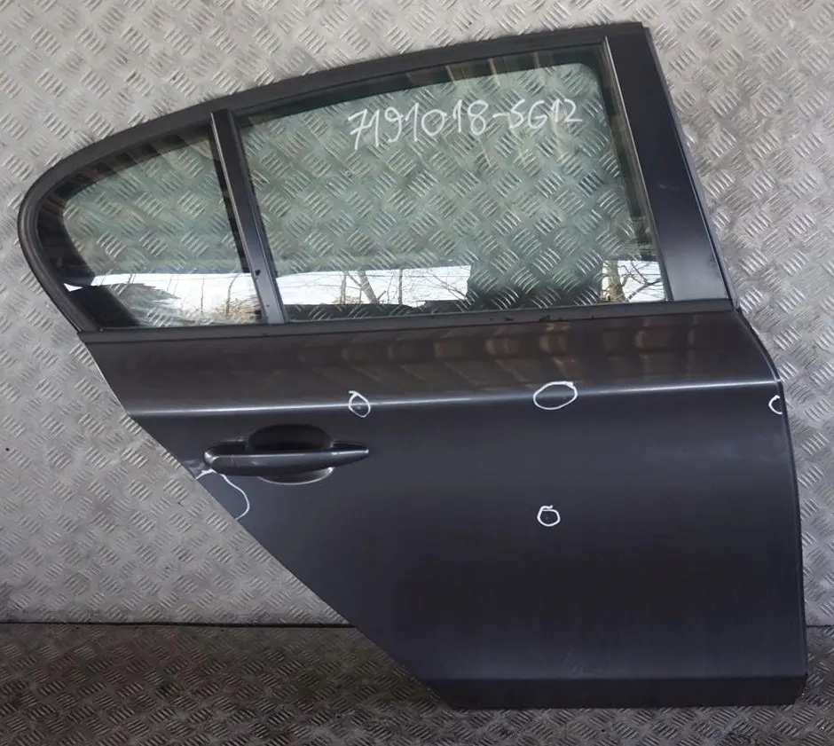 BMW 1 SERIES 12 E87 E87N Door rear right O/S Sparkling Graphite Metallic - A22