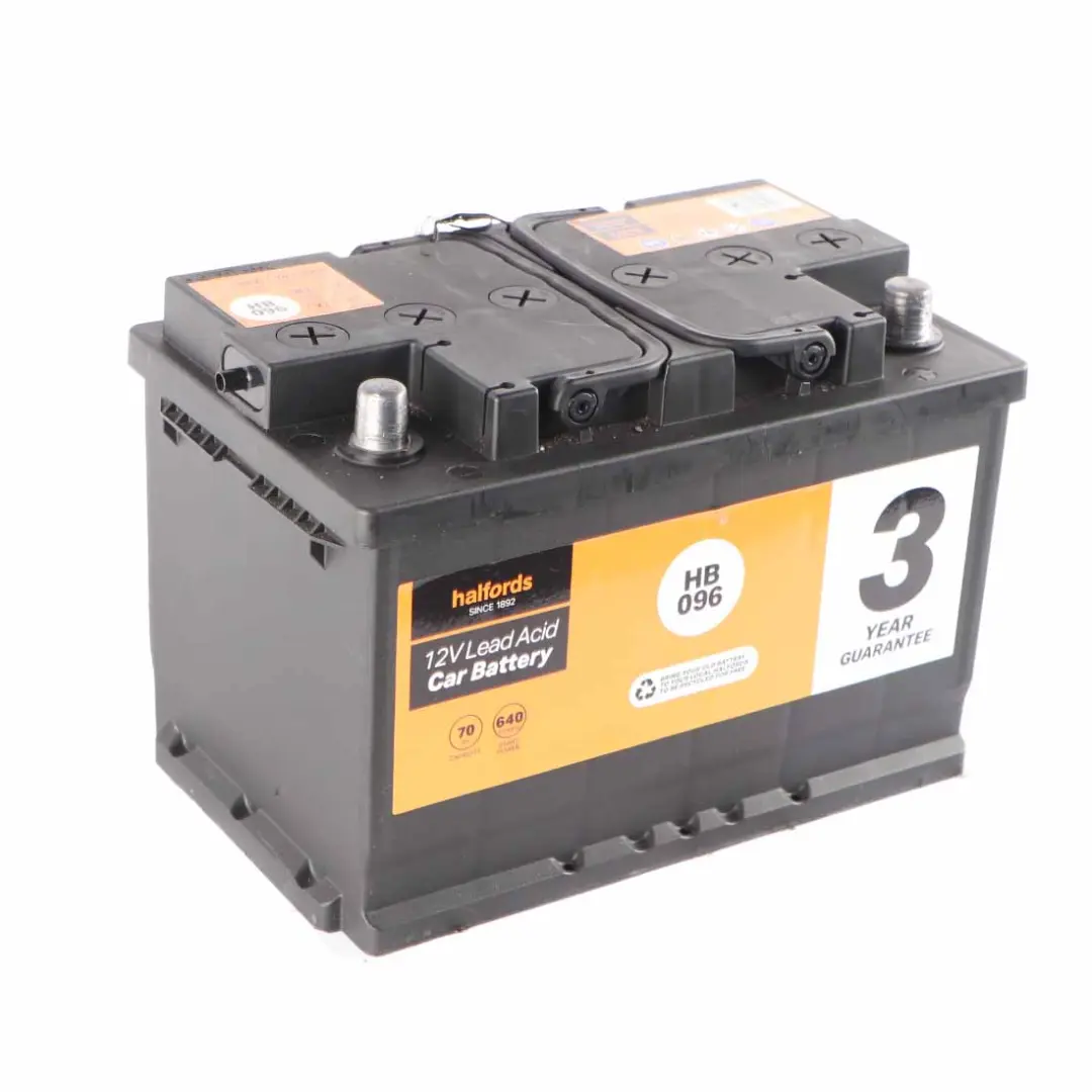 Halfords 12V Accumulator Battery 70Ah 640A HB096