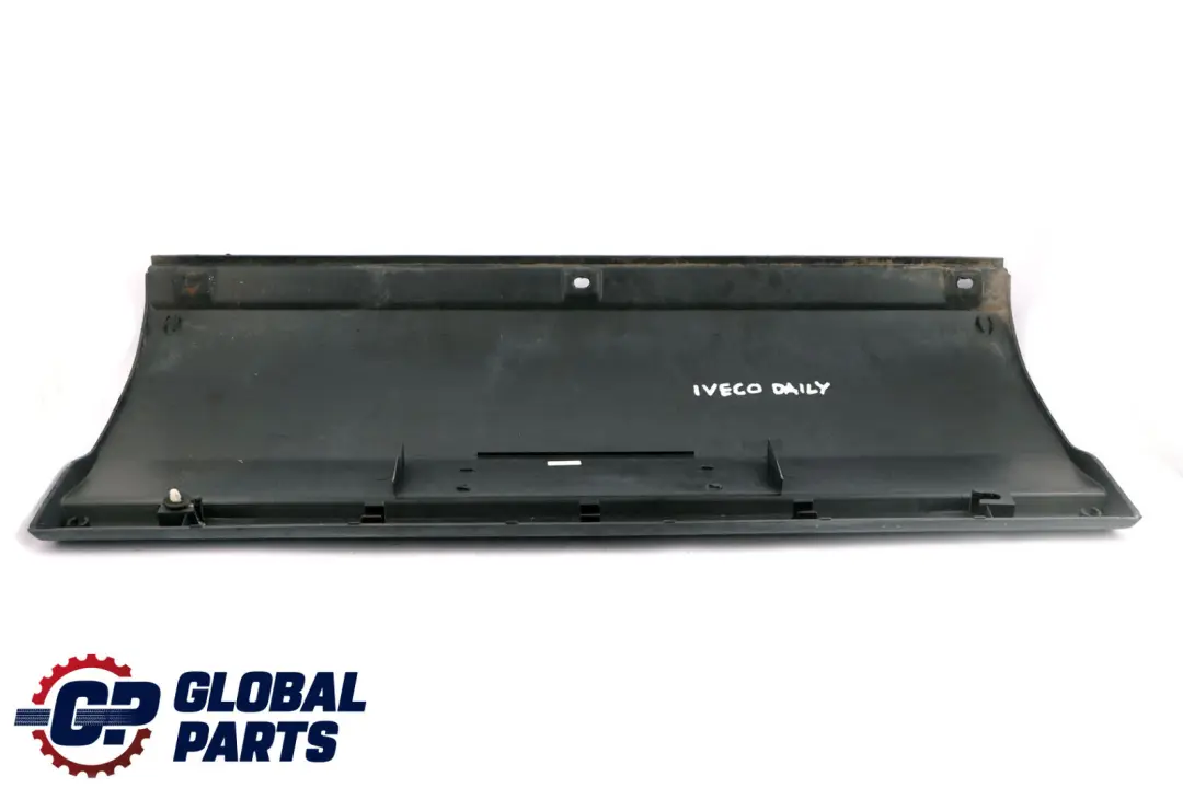 IVECO DAILY Trim Left Rear Moulding N/S Cover 500326822 504099687 504099679