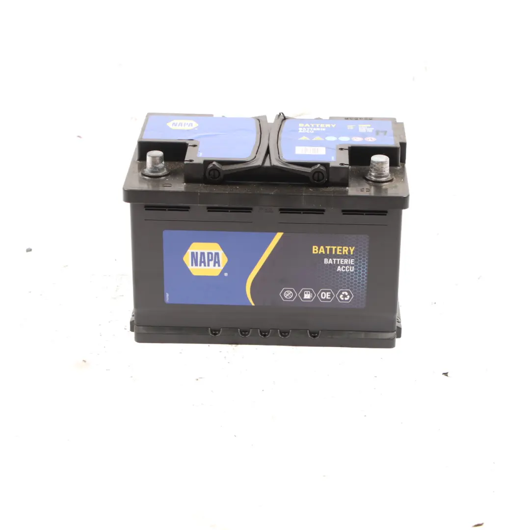 NAPA Accumulator Battery 74Ah 680A 12V 096N