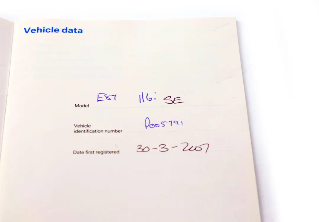BMW 1 3 Series E81 E87 E90 E91 E92 Service Booklet Book 0012685