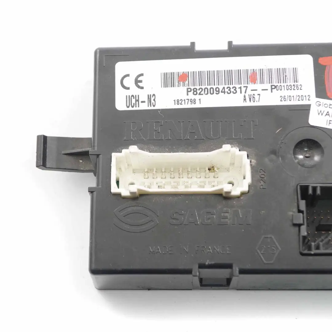 Renault Trafic II Steuergerät Steuergerät Body Control Modul BCM ECU P8200943317