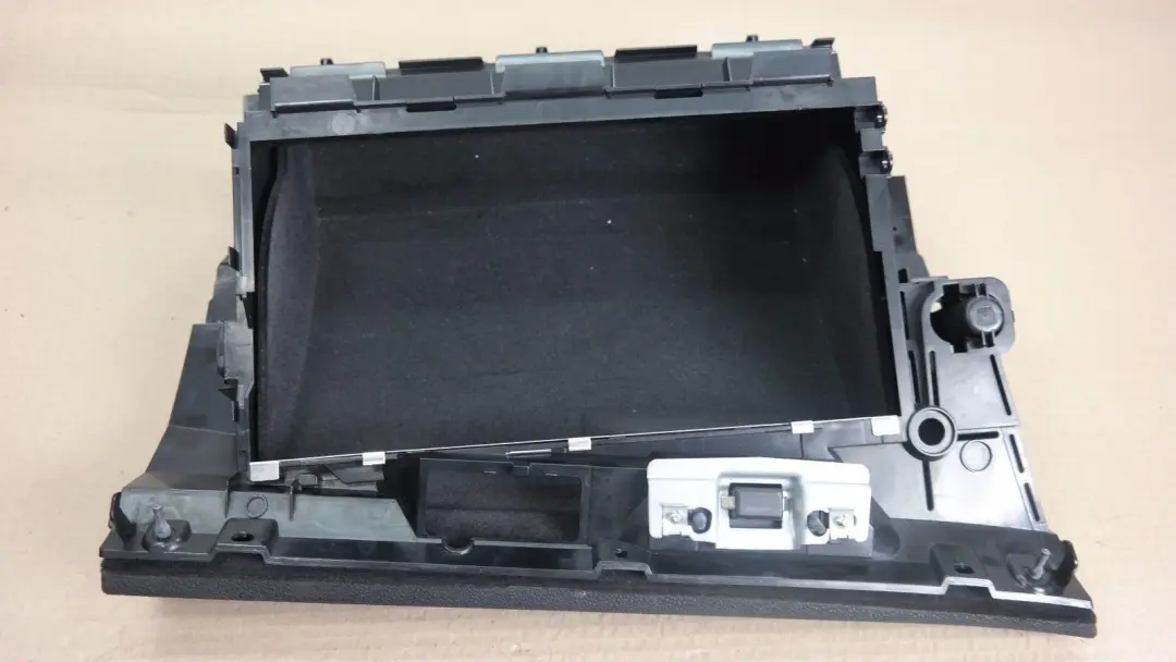 BMW X3 SERIES E83 Glove Box Lid Black 51163413780 3413780