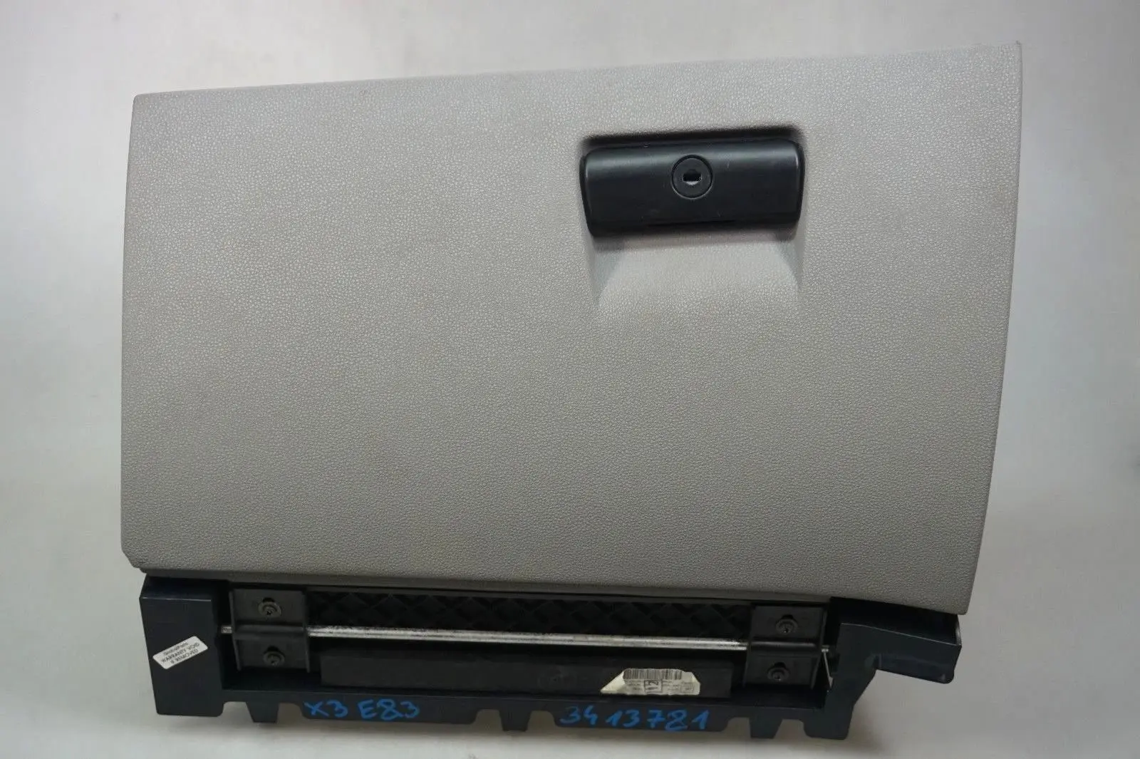 BMW X3 E83 Glove Box Glovebox Lid Cover Grau Grey 3413781