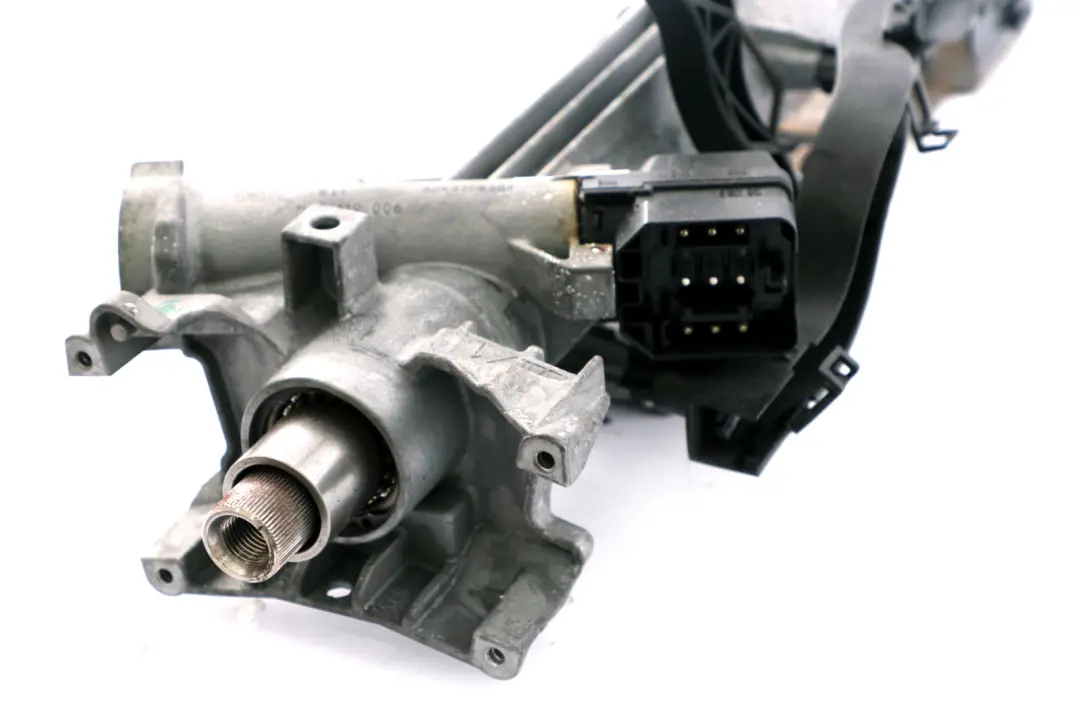 BMW X3 Series E83 Manually Adjusted Steering Column 3412454
