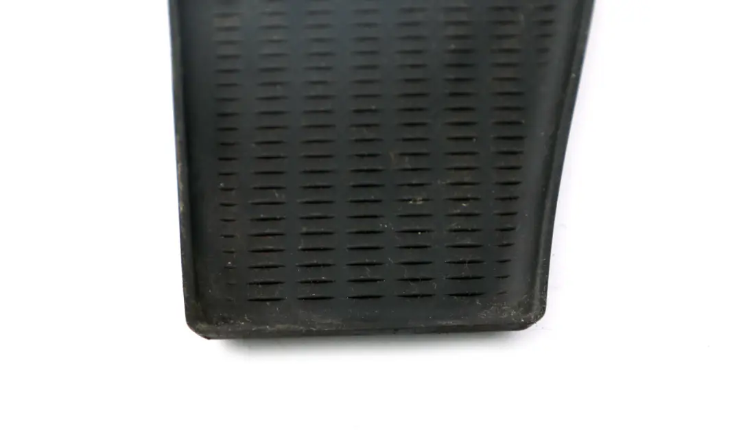 BMW 1 Series E87 Rubber Insert Storing Partition Driver Side 7069439