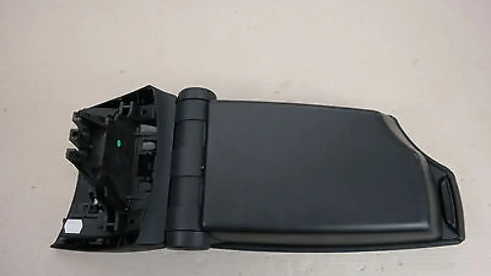 BMW 1 SERIES E81 E82 E87 E88 Centre Console Arm Rest Armrest Black Rear Trim