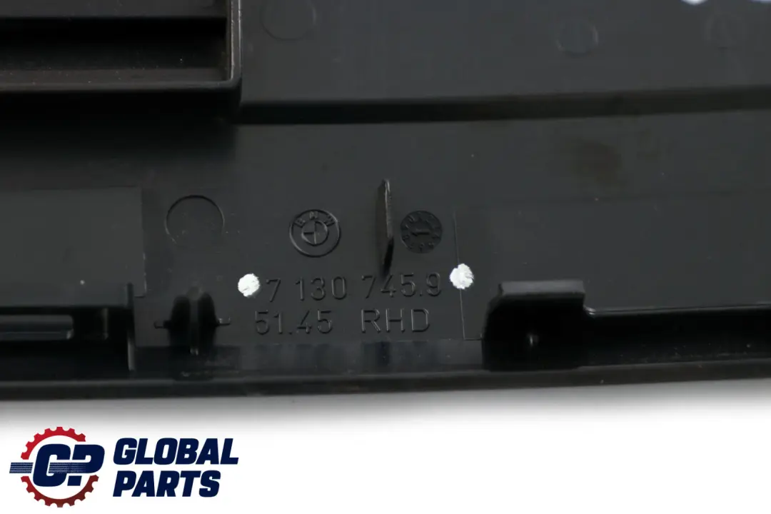 BMW E90 E91 E92 E93 LCI Navigation System Cooling Duct Channel Cover 7130745