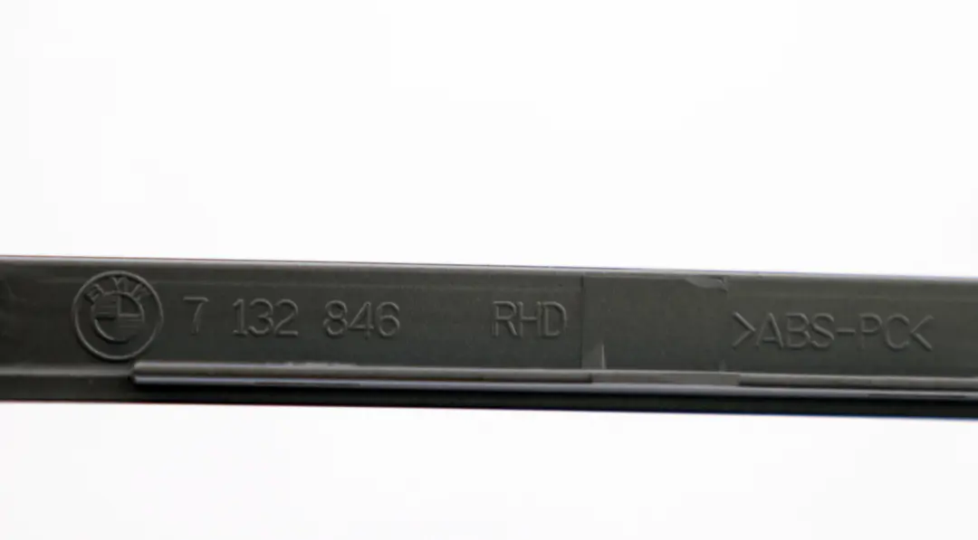 BMW 3 Series 15 E90 E91 Decor Dashboard Trim Titan 90 Silver Left N/S 7132846