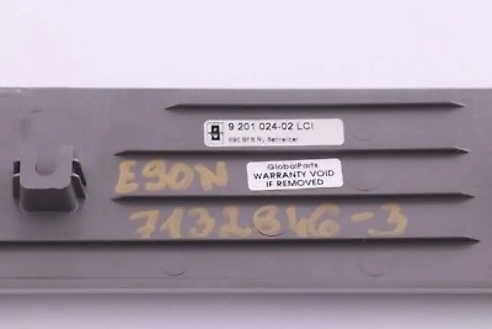 BMW 3 Series E90 E91 LCI Decorative Strip Trim Dashboard Left N/S Satinsilber