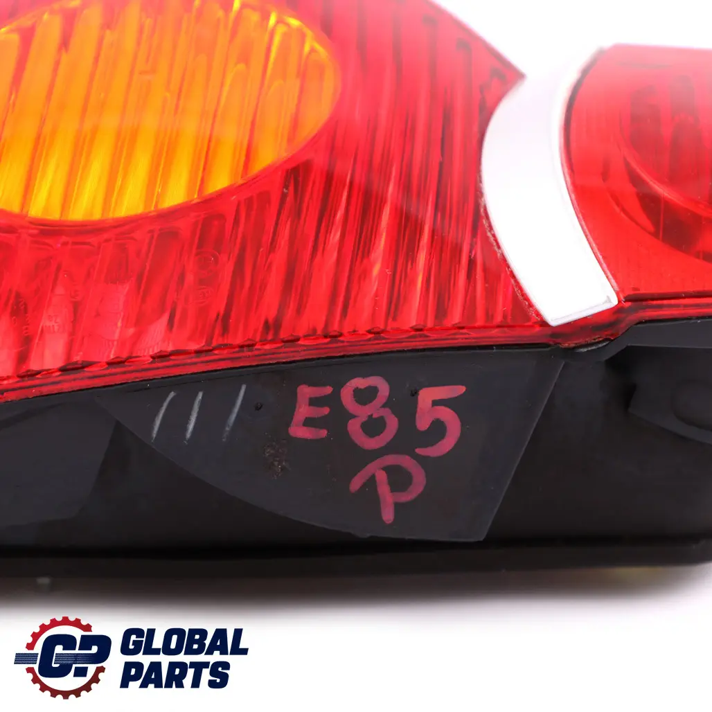 BMW Z4 E85 Rear Tail Light Lamp Right Rear O/S 7165724 Titansilber Silver 354