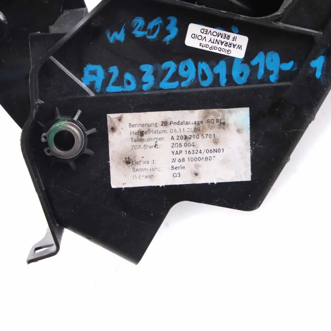 Mercedes W203 Manual Transmission Accelerator Assembly Clutch Pedal A2032905701